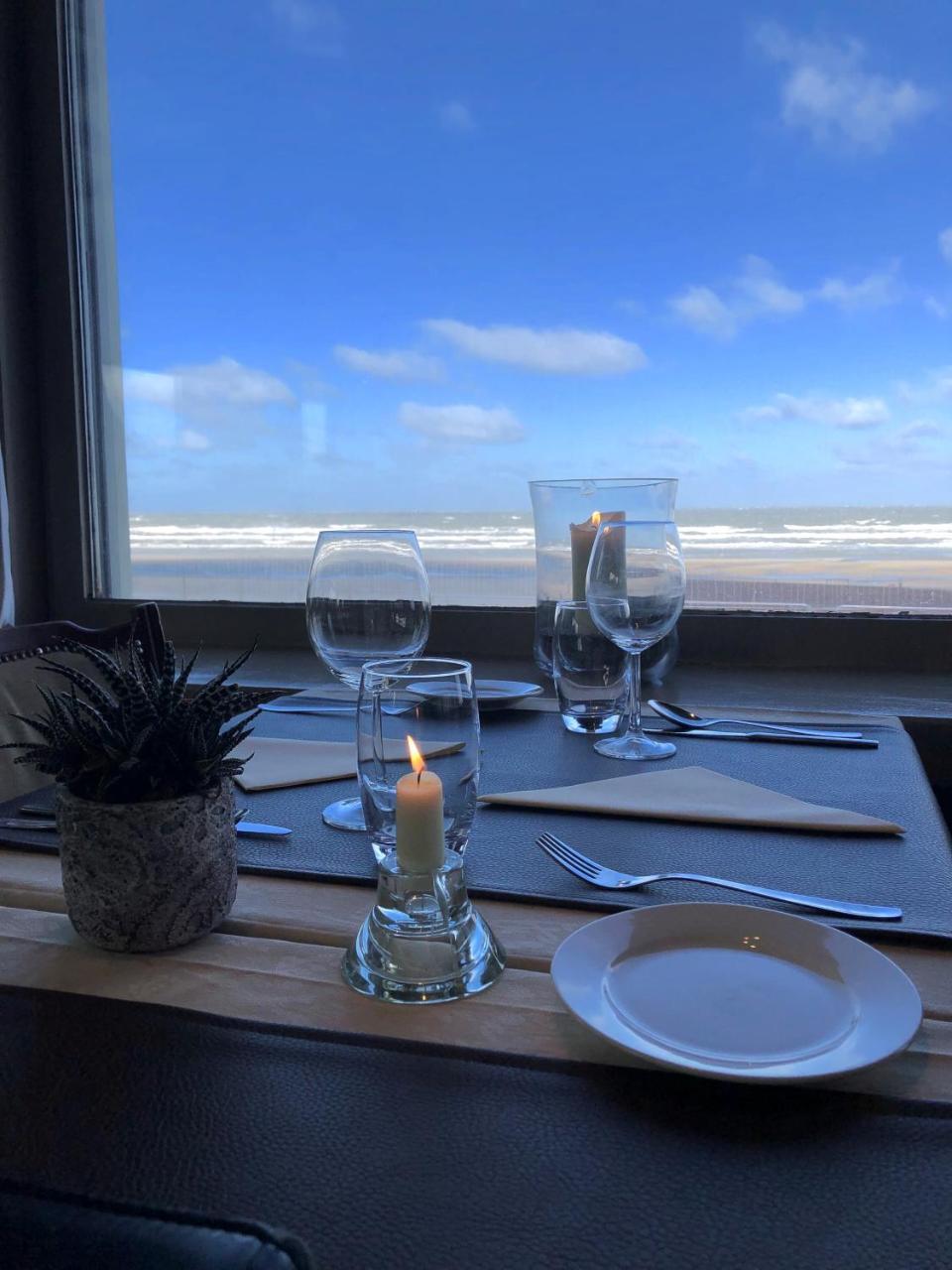Strandhotel 2* De Haan